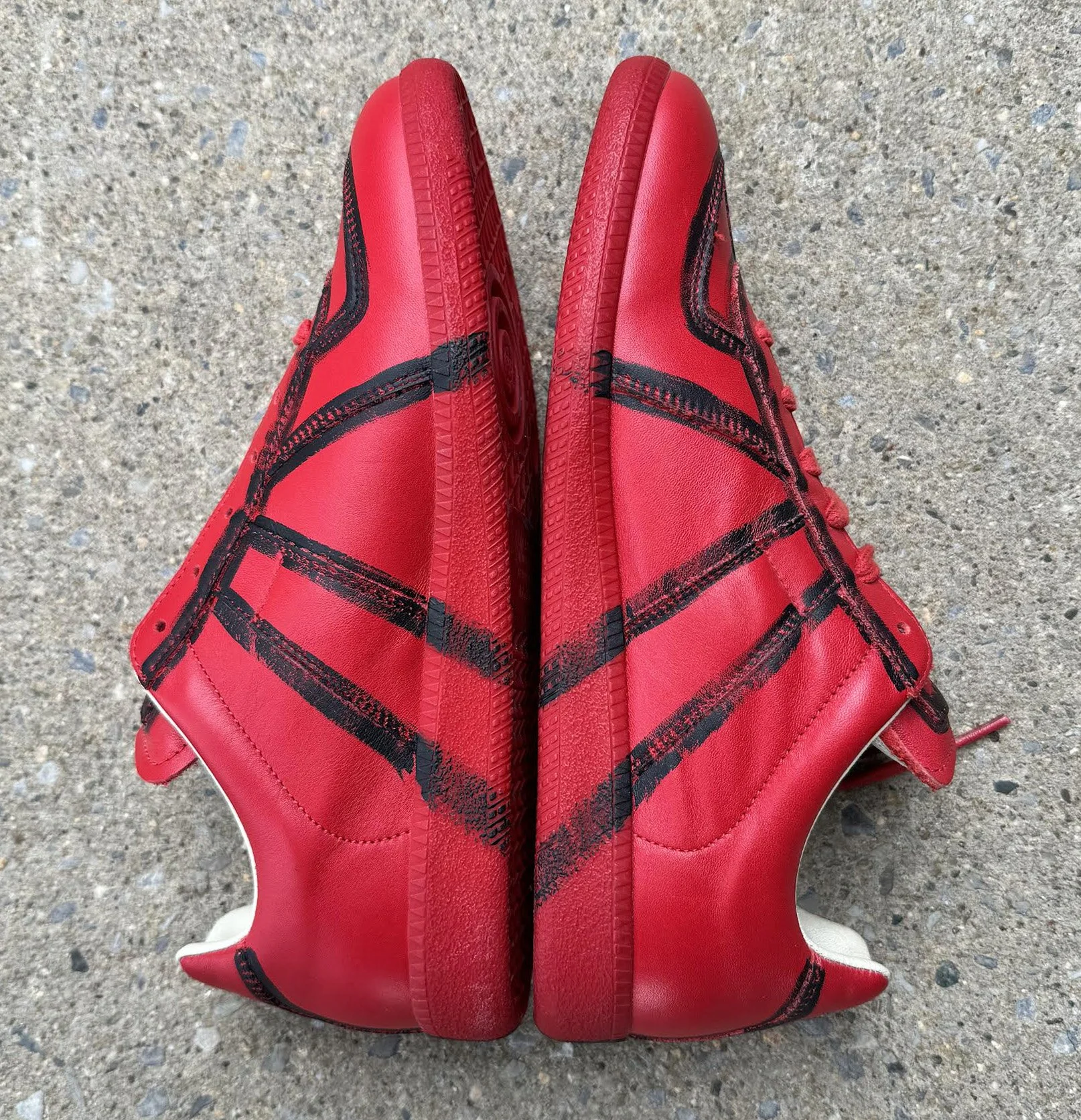 Maison Margiela Replica Red / Black DS — RootsBK